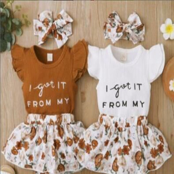 2-piece Toddler Girl Letter Embroidered Flutter-sleeve Tee and Floral Print Elasticized Skirt Set