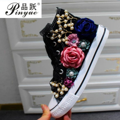 Girls sweet flower shoes 2018 Spring Canvas Shoes White Female High Help Custom Rhinstone Sequins Flowers Flat Shoes - vmlfashion-com