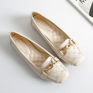 Women's Quilted Metal Accent Shoes - vmlfashion-com